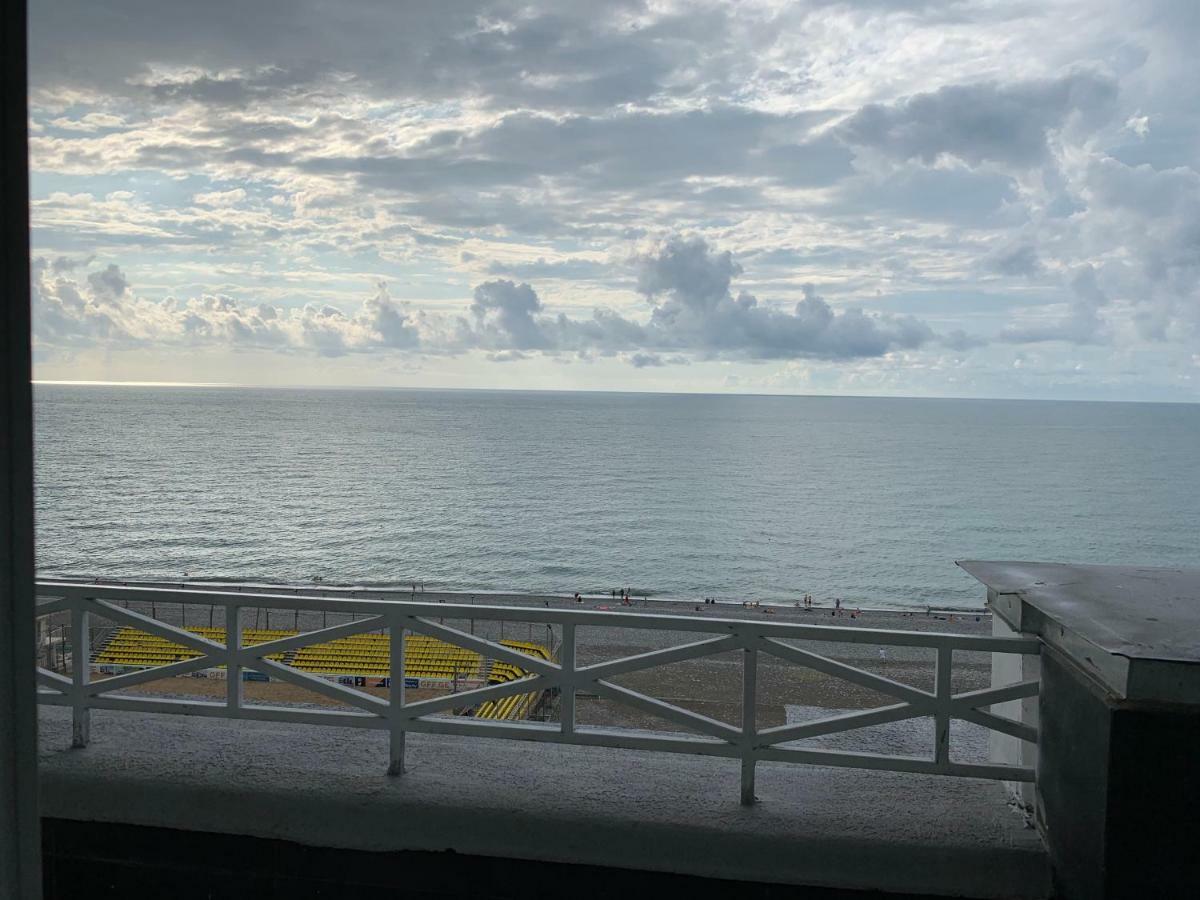 Tg Apartment Sea View Batumi Zewnętrze zdjęcie